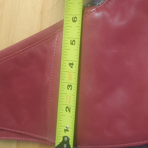 ***NO LONGER AVAILABLE**Sashbag Crossbody - Picture 3 of 3